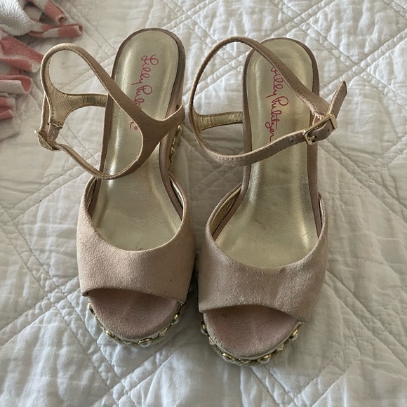 GUC Lilly Pulitzer Hadley Wedges - Picture 2 of 6